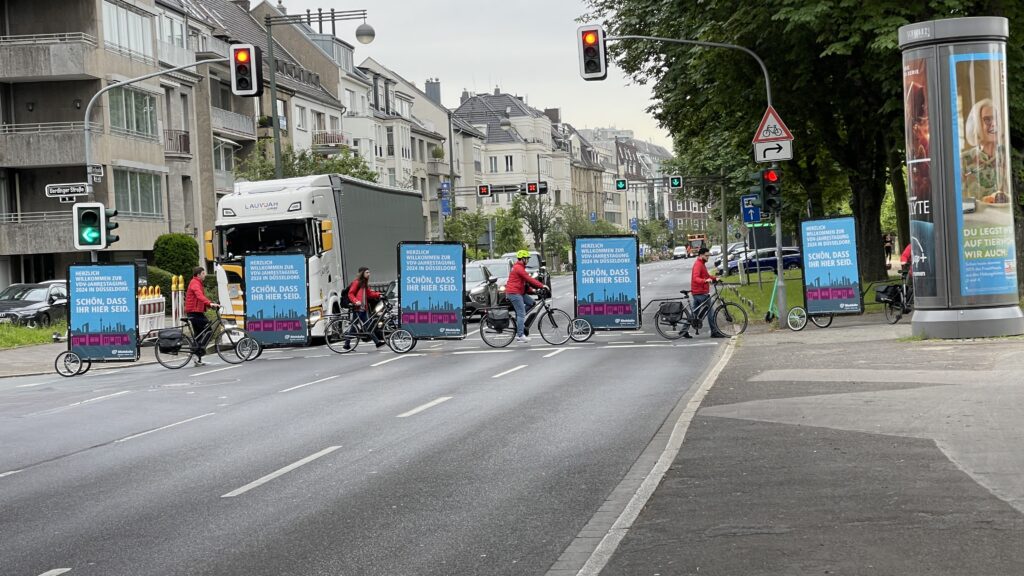 Bikewerbung in Düsseldorf fällt einfach auf
