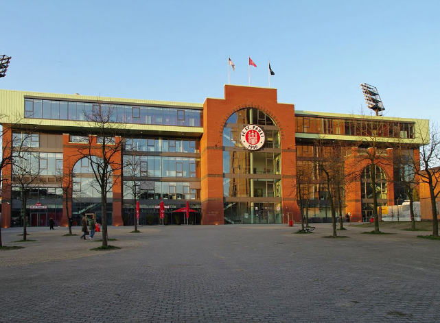 Fahrradwerbung in Hamburg an zentralen Plätzen